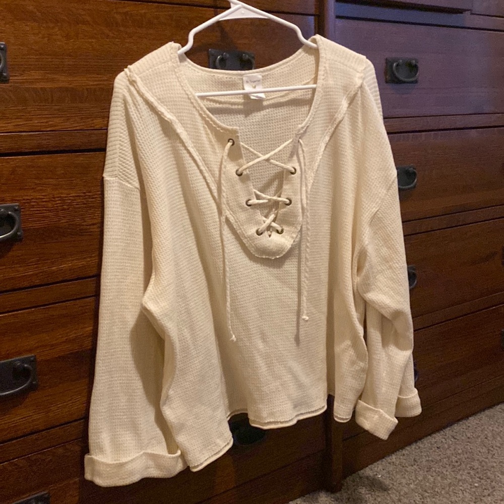 Boho-chic lace up sweater!